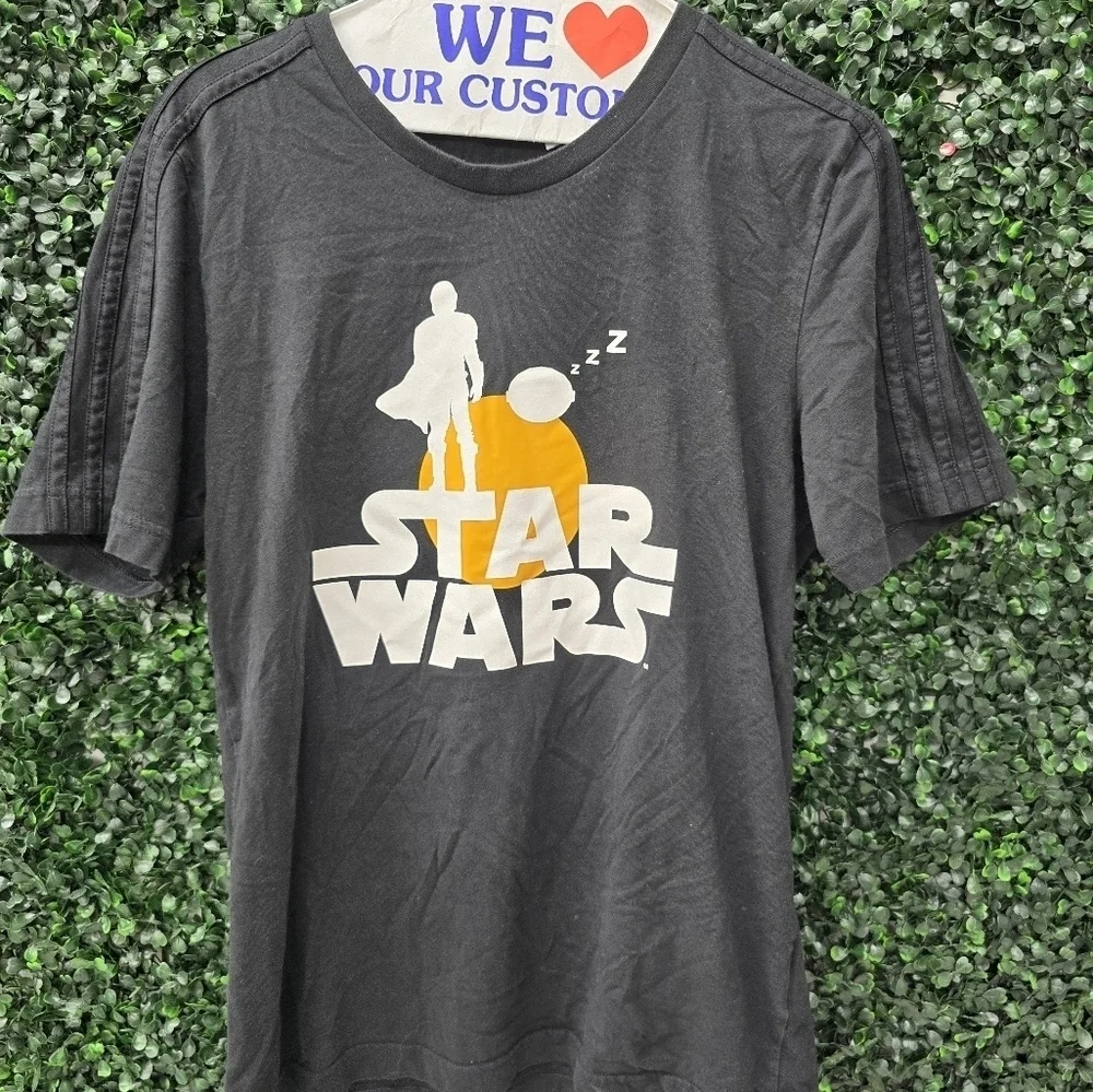 T-SHIRT MAN ADIDAS X STAR WARS: THE MANDALORIAN GRAPHIC TEE - size small